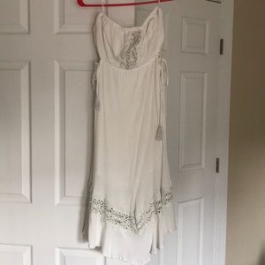 Beachy white midi dress